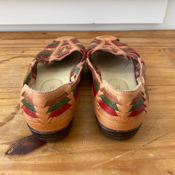 Multi-color huarache sandals size 8 - Picture 3 of 4